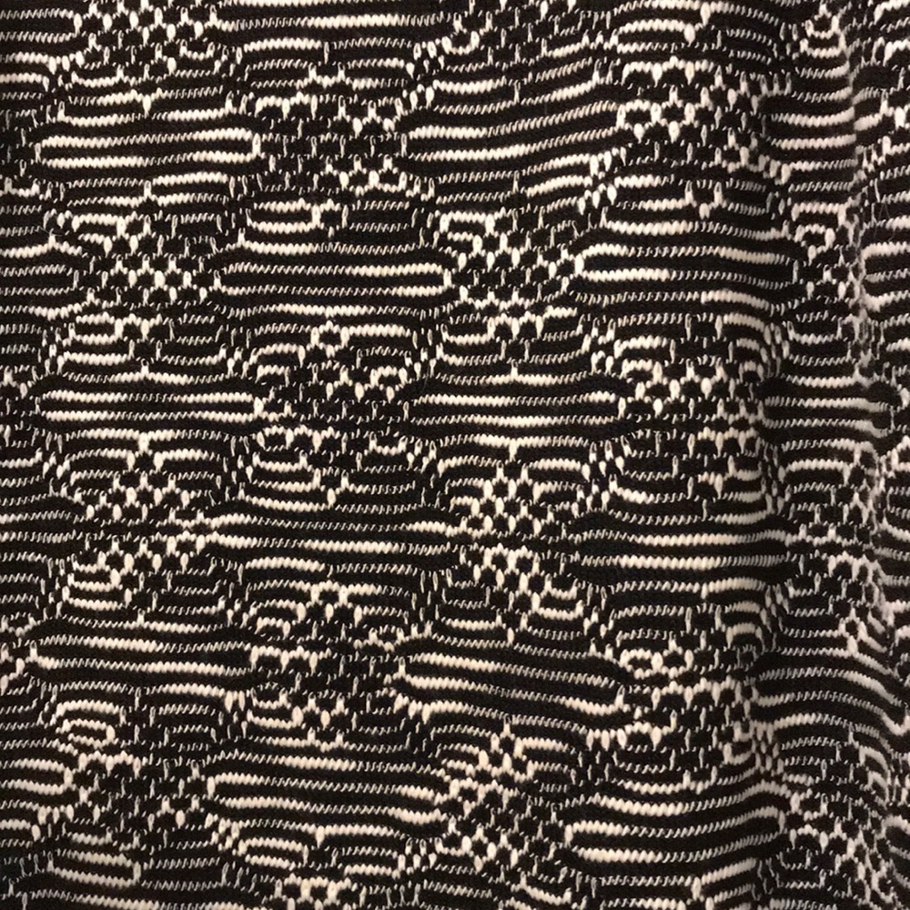 Stretch fitted skirt